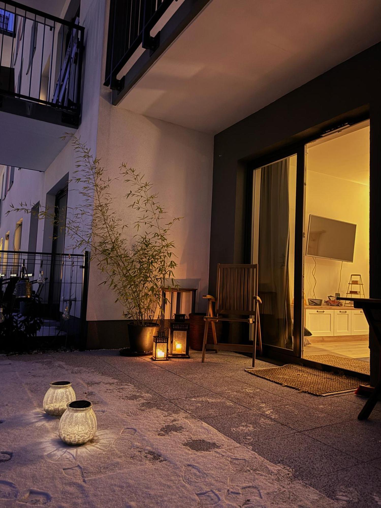 Relax&Comfort New Waw 50 Sqm With Terrace, Garden, Free Parking And Ac Warschau Buitenkant foto